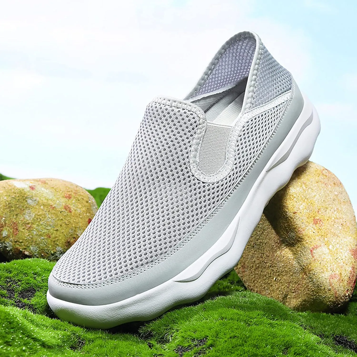 2025 Korean New Men's Hollow Breathable Mesh Casual Summer Fashion Sport Shoe Sneaker for Men Walking Shoes