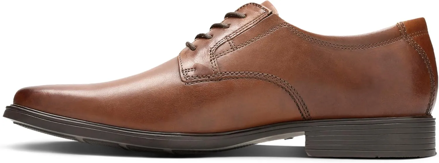 Clarks Men's Tilden Plain Derby
