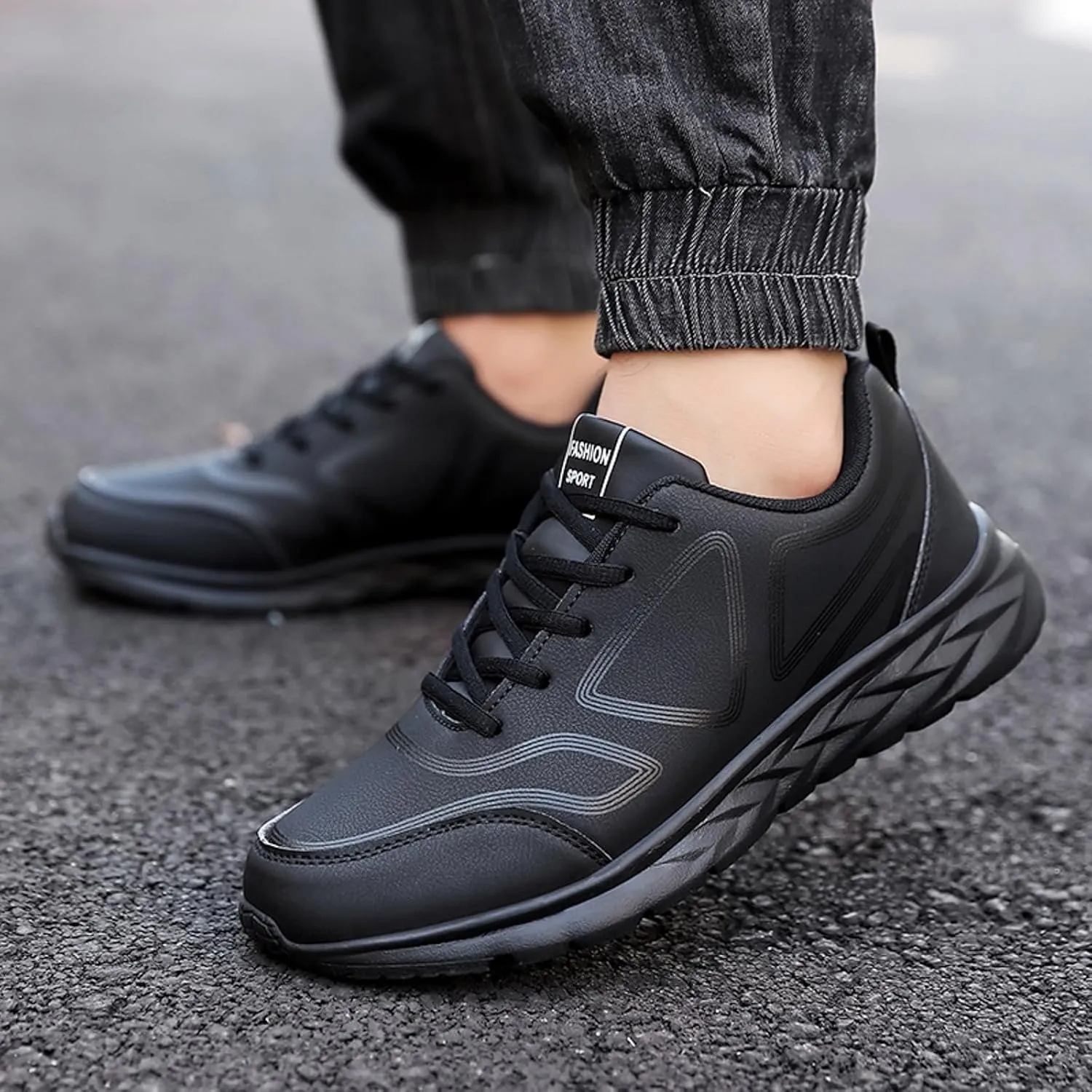 Lightweight Shoes Men Casual Shoes Fashionable New Pattern Simple Solid Color and Winter Lace Up Flat Bottom Comfortable