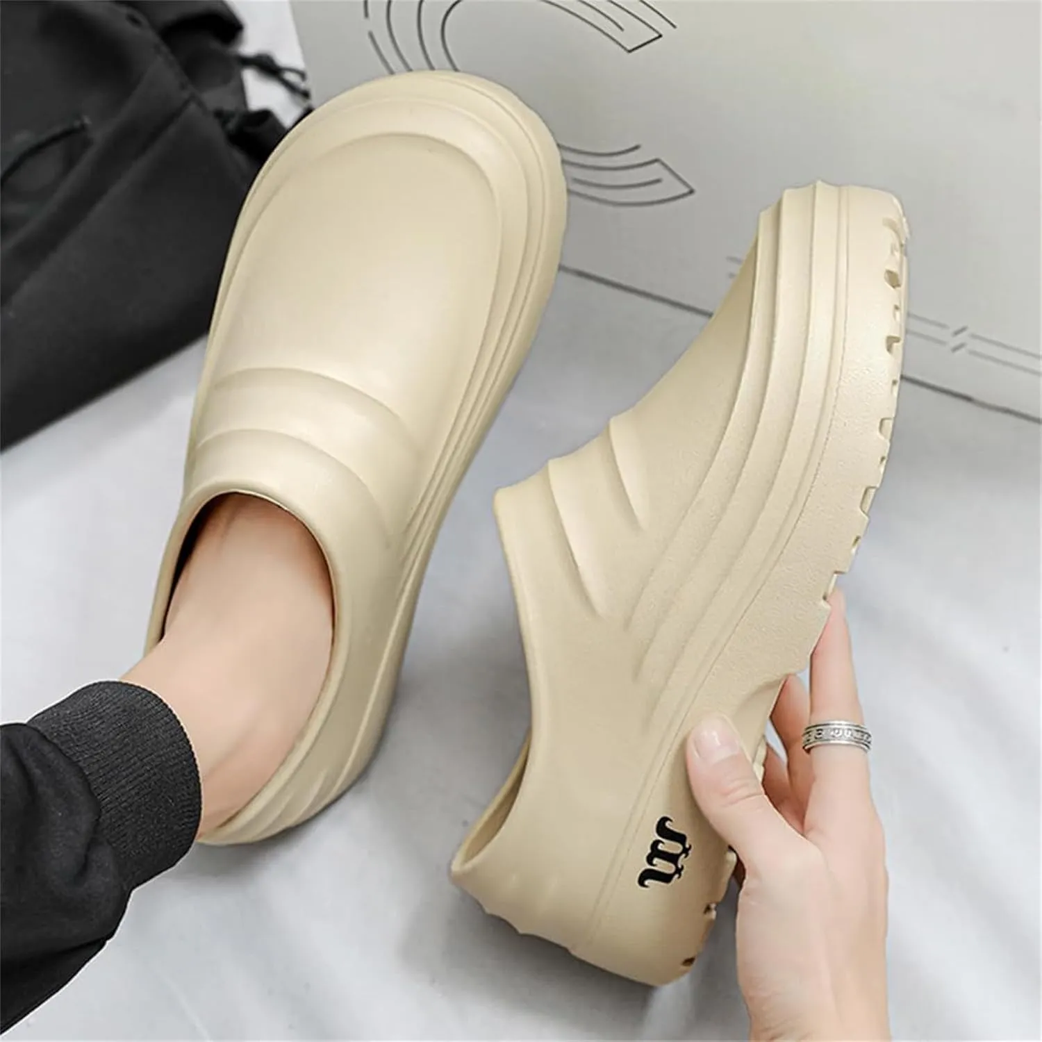 Men's and Women's Slip-Resistant Work Shoes Clogs Comfortable Nursing Nurse Shoes for Gardener Kitchen Office Seaside Indoor and Outdoor Slip Resistant, Lightweight Armadillo Clogs
