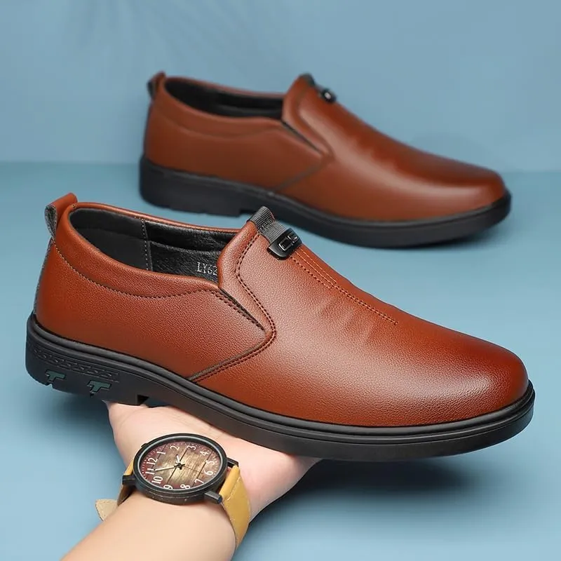 Men's Slip-Ons Loafers Pointed Toe Oxford Shoes Faux Patent Leather Business Office Dress Shoes