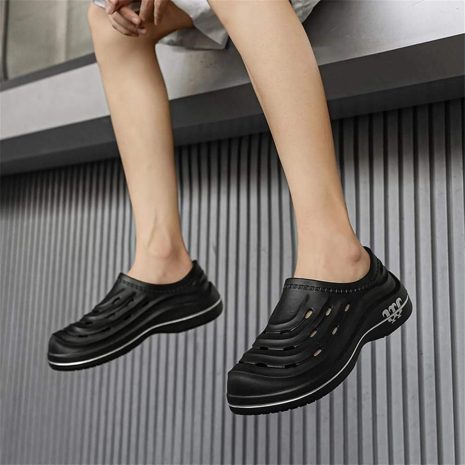 Non Slip Work Shoes Women Men Lightweight & Waterproof Food Service Chef Shoe Breathable Comfortable Nursing Nurse Shoes Wide Width Sneakers Garden Clogs