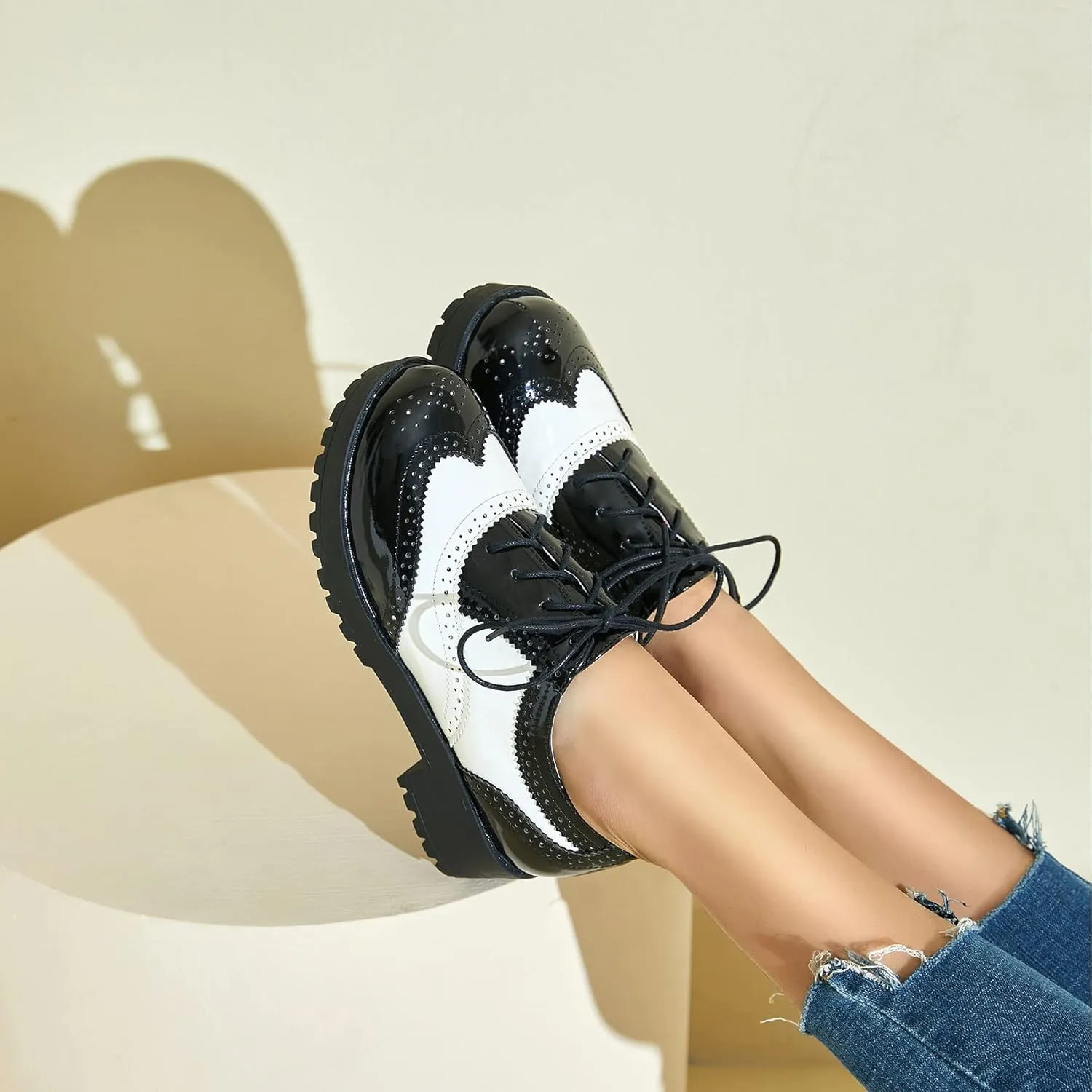SHEMEE Patent Leather Chunky Mid Heels Wingtip Oxfords Lug Sole Brogues Platform Saddle Shoes for Women