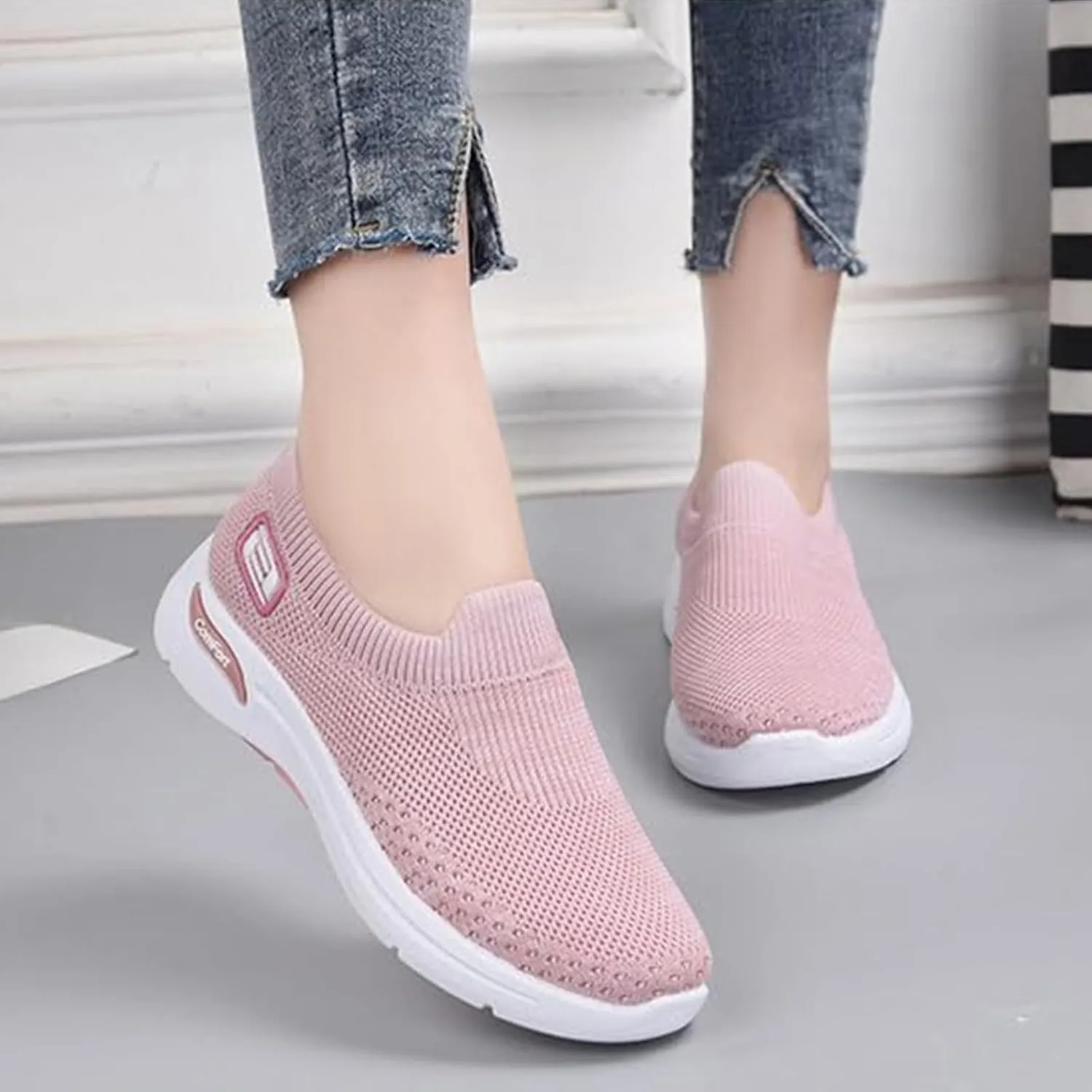 Women's Orthopedic Shoes Lightweight Breathable Knitted Sneakers Casual Comfortable Low Top Work Walking Shoes Fashion Soft Sole Slip On Sneaker with Arch Support