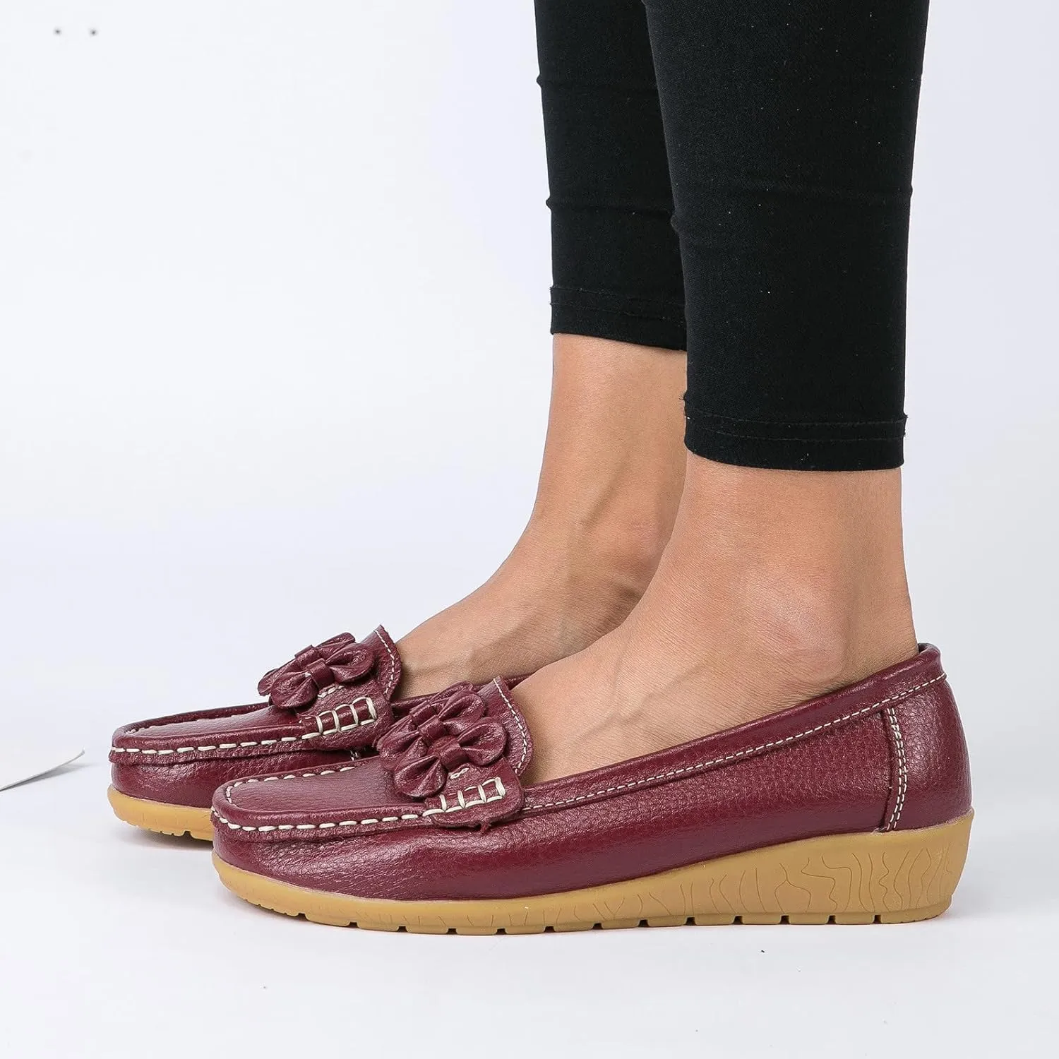 Womens Stretch Flats Casual Lightweight Walking Flats Women's Comfort Penny Loafers with Arch Support